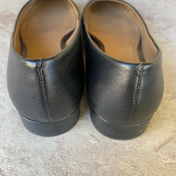 Tory Burch Black Leather Loafers‎ w/Gold Medallion Logo Women's Size 5 - Picture 5 of 10